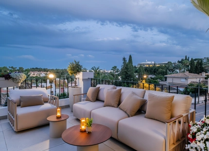 IMPRESIONANTE ÁTICO DÚPLEX DE 5 DORMITORIOS EN NUEVA ANDALUCÍA