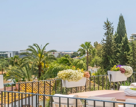 Duplex Penthouse for sale in Las Lolas, Nueva Andalucia