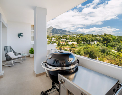 Duplex Penthouse for sale in Las Lolas, Nueva Andalucia