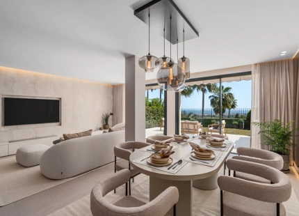 EXQUISITE THREE-BEDROOM TOWNHOUSE IN BENAHAVÍS WITH PANORAMIC VIEWS