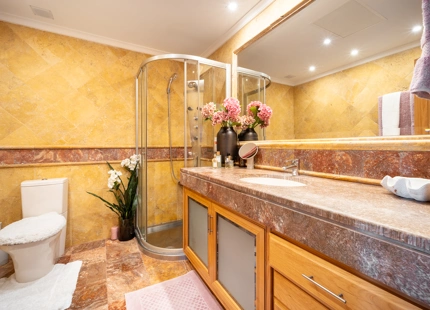 Exclusivo apartamento en la playa junto a Puerto Banus