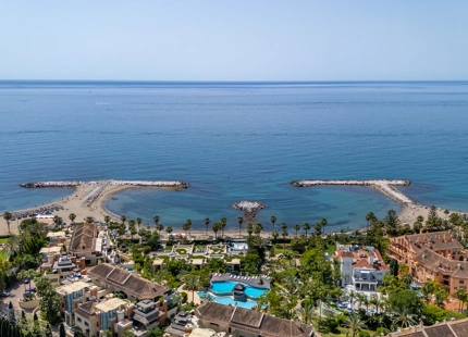 Exclusivo apartamento en la playa junto a Puerto Banus