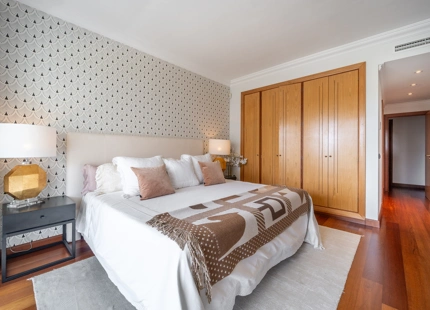 Exclusivo apartamento en la playa junto a Puerto Banus