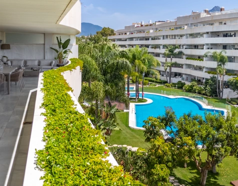 Apartamento en venta en El Embrujo Banús, Marbella - Puerto Banus