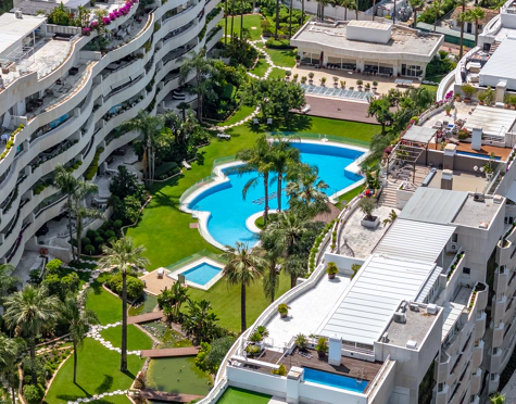 Apartamento en venta en El Embrujo Banús, Marbella - Puerto Banus