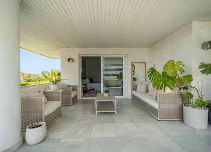 Exclusivo apartamento en la playa junto a Puerto Banus