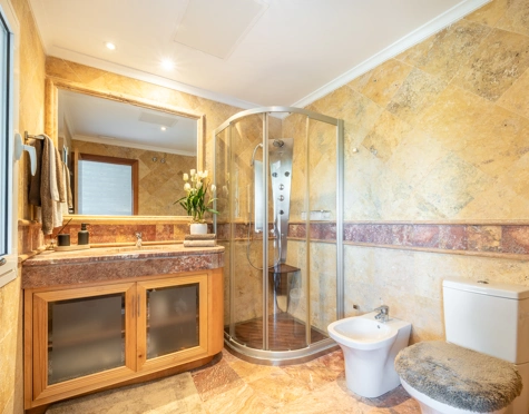 Apartamento en venta en El Embrujo Banús, Marbella - Puerto Banus
