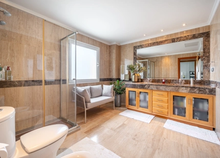 Exclusivo apartamento en la playa junto a Puerto Banus