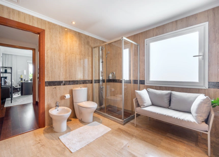 Exclusivo apartamento en la playa junto a Puerto Banus