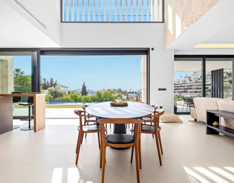 Villa en venta en La Alqueria, Benahavis