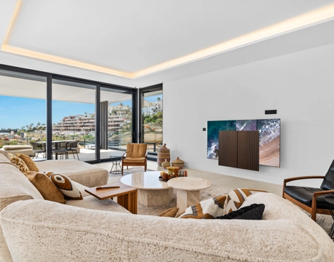 Villa en venta en La Alqueria, Benahavis