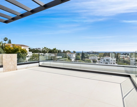 Villa en venta en La Alqueria, Benahavis