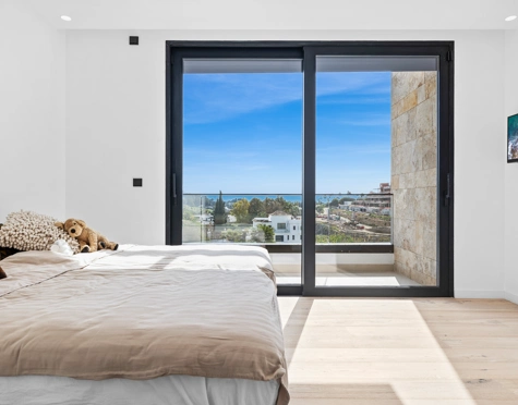 Villa en venta en La Alqueria, Benahavis