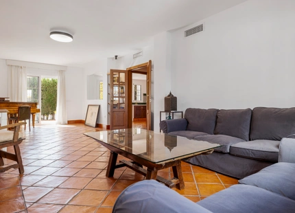 CHARMING FAMILY TOWNHOUSE IN SAN PEDRO DE ALCANTARA