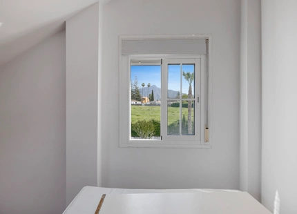 CHARMING FAMILY TOWNHOUSE IN SAN PEDRO DE ALCANTARA