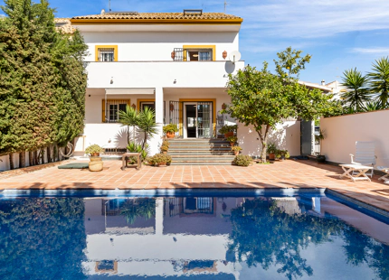 CHARMING FAMILY TOWNHOUSE IN SAN PEDRO DE ALCANTARA
