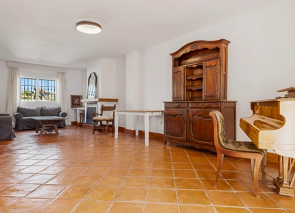 CHARMING FAMILY TOWNHOUSE IN SAN PEDRO DE ALCANTARA
