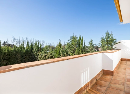 CHARMING FAMILY TOWNHOUSE IN SAN PEDRO DE ALCANTARA