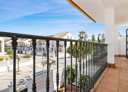 CHARMING FAMILY TOWNHOUSE IN SAN PEDRO DE ALCANTARA
