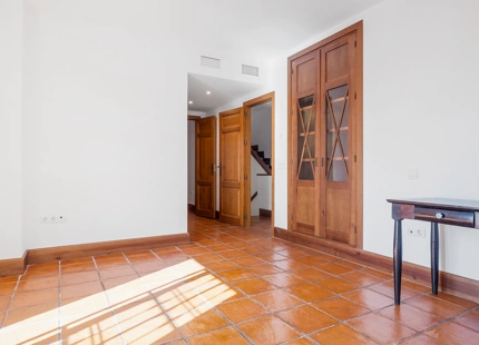 CHARMING FAMILY TOWNHOUSE IN SAN PEDRO DE ALCANTARA