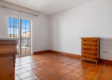CHARMING FAMILY TOWNHOUSE IN SAN PEDRO DE ALCANTARA