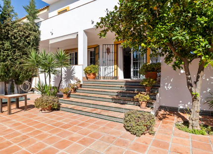 CHARMING FAMILY TOWNHOUSE IN SAN PEDRO DE ALCANTARA