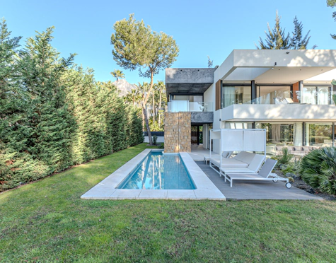 Villa en venta en Rocio de Nagüeles, Marbella Golden Mile