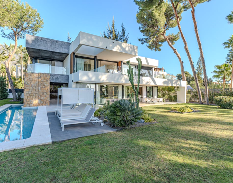 Villa en venta en Rocio de Nagüeles, Marbella Golden Mile