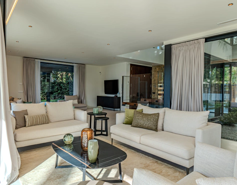 Villa en venta en Rocio de Nagüeles, Marbella Golden Mile