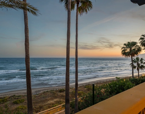 Apartment for sale in Rio Real, Marbella Este