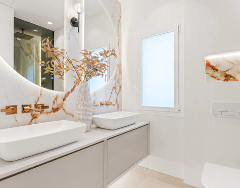 Apartment for sale in Rio Real, Marbella Este