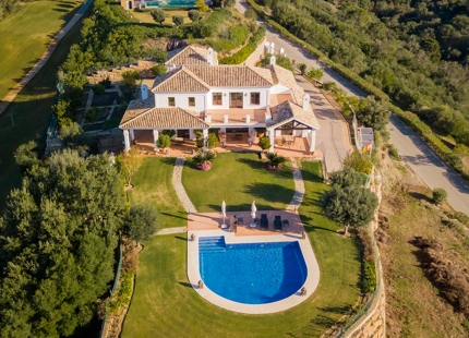 ENCANTO VILLA DE GOLF CON VISTAS PANORÁMICAS AL MAR