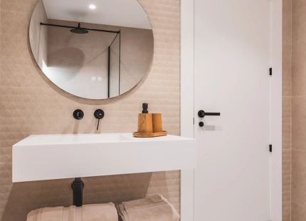 ELEGANTE APARTAMENTO DE 4 DORMITORIOS EN VENTA EN NUEVA ANDALUCÍA
