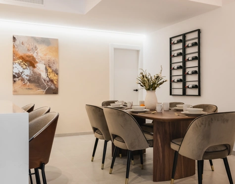 Apartamento en venta en Country Club Las Brisas, Nueva Andalucia