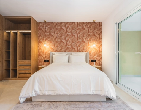 Apartamento en venta en Country Club Las Brisas, Nueva Andalucia