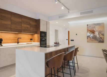 ELEGANTE APARTAMENTO DE 4 DORMITORIOS EN VENTA EN NUEVA ANDALUCÍA