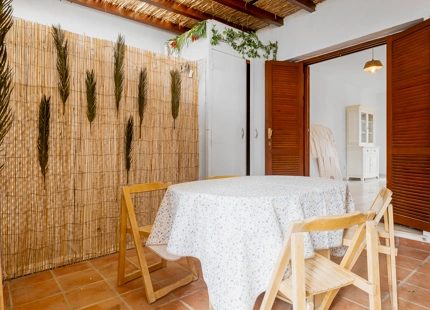 BEACHSIDE 2-BEDROOM TOWNHOUSE IN ESTEPONA