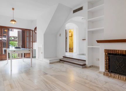 BEACHSIDE 2-BEDROOM TOWNHOUSE IN ESTEPONA