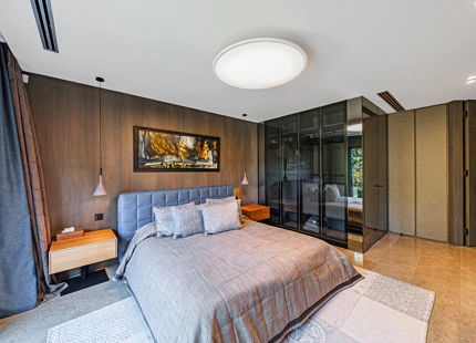 DREAMY FRONTLINE GOLF VILLA IN MARBELLA
