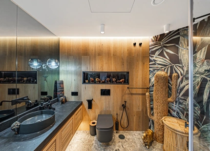 DREAMY FRONTLINE GOLF VILLA IN MARBELLA