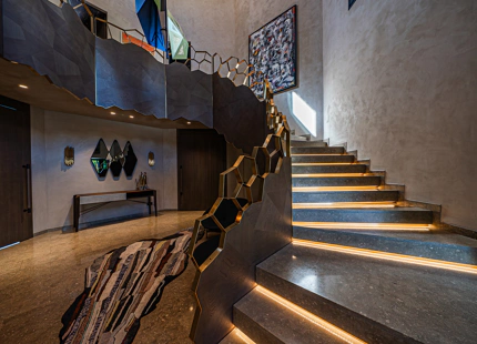 DREAMY FRONTLINE GOLF VILLA IN MARBELLA