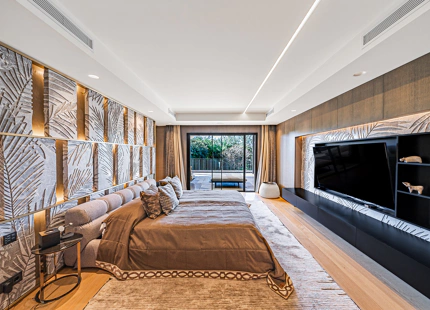 DREAMY FRONTLINE GOLF VILLA IN MARBELLA
