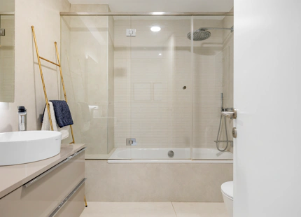EXCEPTIONAL 3-BEDROOM APARTMENT IN ESTEPONA WEST FOR SALE