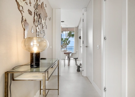 EXCEPTIONAL 3-BEDROOM APARTMENT IN ESTEPONA WEST FOR SALE