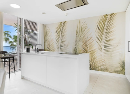 EXCEPTIONAL 3-BEDROOM APARTMENT IN ESTEPONA WEST FOR SALE