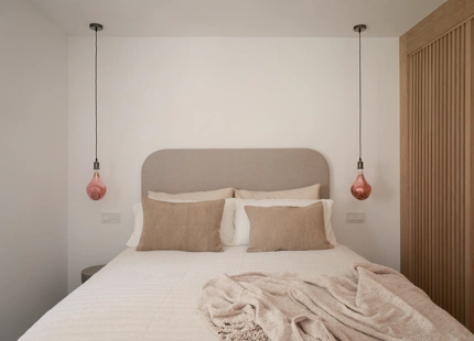 EXCEPTIONAL 4-BEDROOM TOWNHOUSE FOR SALE IN NUEVA ANDALUCÍA
