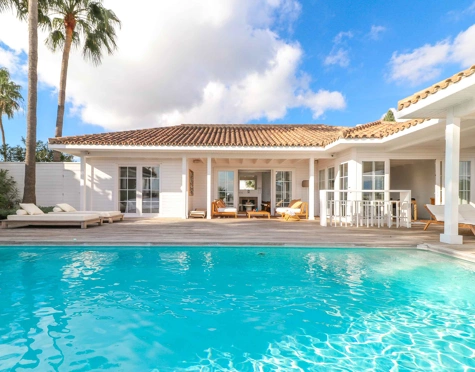 STUNNING 4-BEDROOM VILLA FOR SALE IN BENAHAVÍS