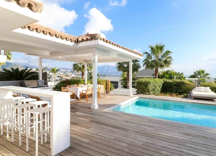 STUNNING 4-BEDROOM VILLA FOR SALE IN BENAHAVÍS