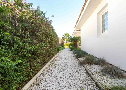 STUNNING 4-BEDROOM VILLA FOR SALE IN BENAHAVÍS