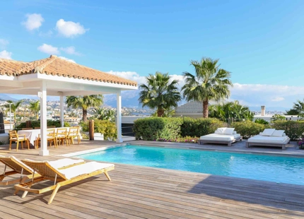 STUNNING 4-BEDROOM VILLA FOR SALE IN BENAHAVÍS